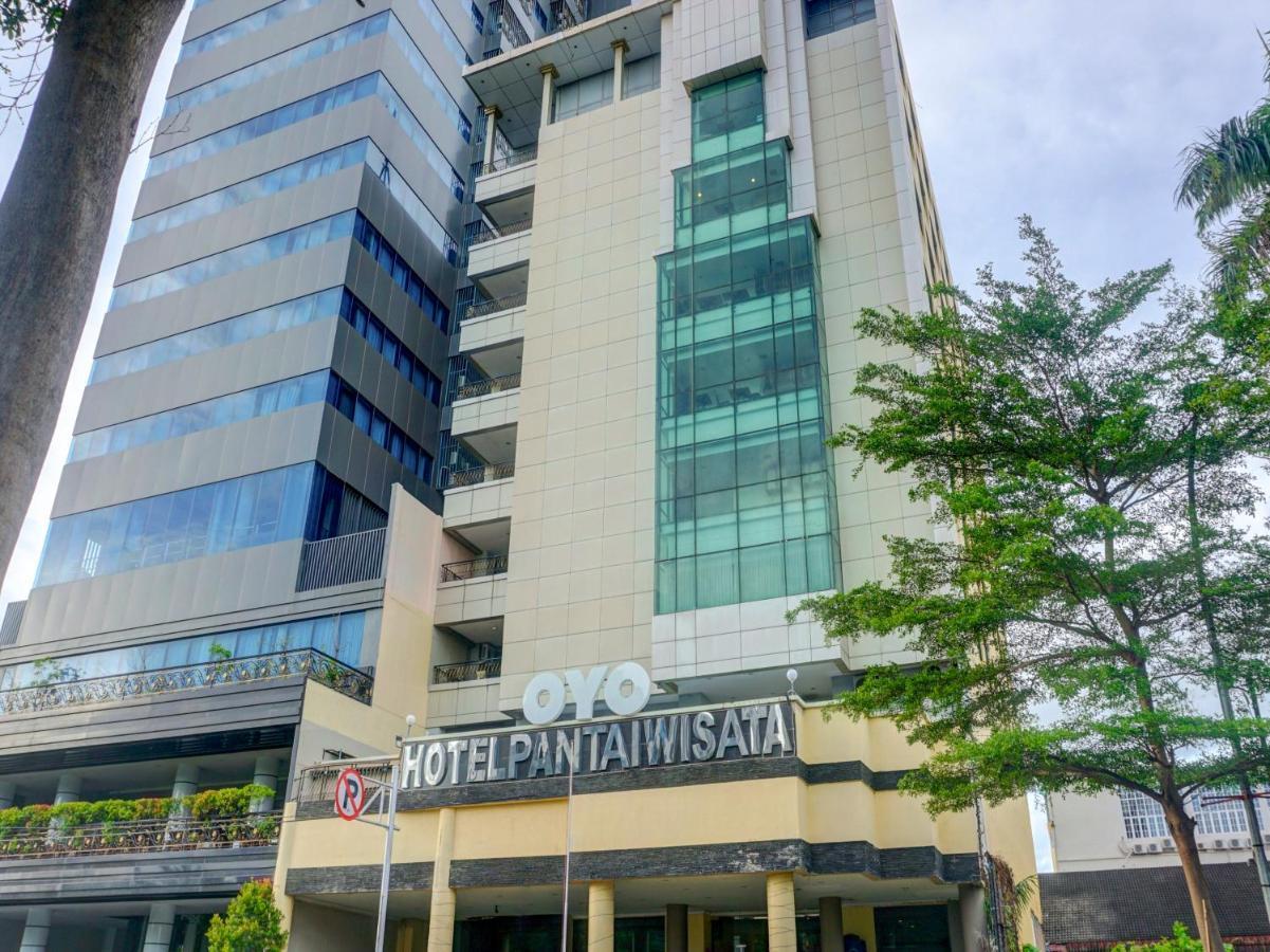 Oyo 3967 Hotel Pantai Wisata Makasar Zewnętrze zdjęcie