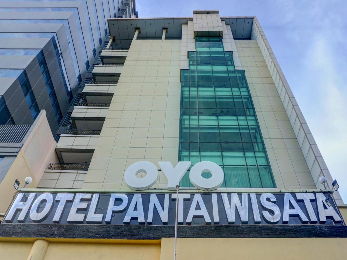 Oyo 3967 Hotel Pantai Wisata Makasar Zewnętrze zdjęcie