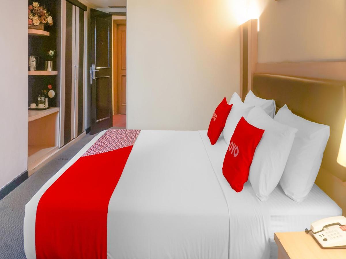 Oyo 3967 Hotel Pantai Wisata Makasar Zewnętrze zdjęcie